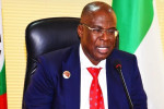 Nijerya Petrol Bakanı Sylva: Her gün 400 bin varil petrolümüz çalınıyor