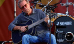 Eric Clapton’ın gitarı açık artırmada 625 bin dolara satıldı 