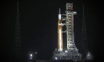 Ay'a geri dönüş: Artemis 1 roketi fırlatıldı!