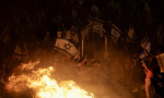 İsrail'de sular durulmuyor! Göstericiler yolları kapadı