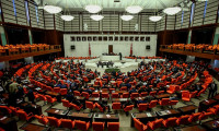 Milletvekillerine 1240 lira gelir artışı