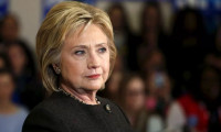 FBI Clinton'un e-posta soruşturmasını tekrar başlatacak