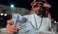 Suudi Arabistan'dan memur maaşları için yeni düzenleme