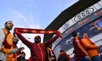 Galatasaraylı taraftarlar stada giriş yaptı