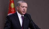 Erdoğan'dan vekillere: Manipüle edilecek işlere girmeyin