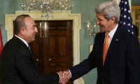 Çavuşoğlu ABD'li mevkidaşı Kerry ile görüştü