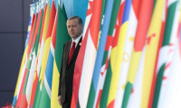 Cumhurbaşkanı Erdoğan, Zirve'ye katılan liderleri karşıladı