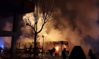 Sultangazi'de İETT otobüsüne molotoflu saldırı