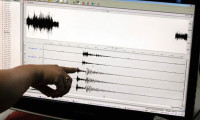 Ekvador'da 9 saatte iki büyük deprem