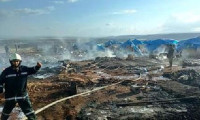 Esed'in uçakları çadır kenti vurdu: 60 ölü