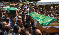 Gaziantep'te 29'u çocuk 44 cenaze toprağa verildi
