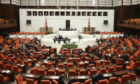 Meclis Genel Kurulu yine tartışmayla açıldı