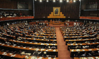 Pakistan'da 261 milletvekili için şok karar