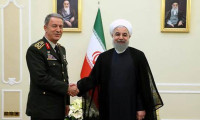 Org. Hulusi Akar, İran Cumhurbaşkanı ile görüştü