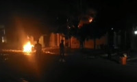 IKBY'de muhalif partilerin binaları ateşe verildi