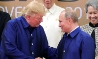 Putin ve Trump, Vietnam'da tokalaştı