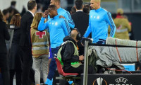 Patrice Evra'ya 7 ay futboldan men cezası