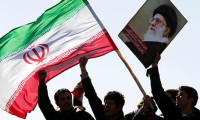 İran karıştı! Gösteriler farklı şehirlere yayılıyor