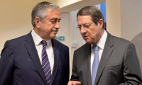 Kıbrıs müzakerelerinde Rum lider toplantıyı terk etti