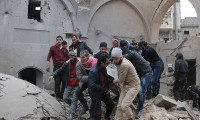 Halep'te camiye saldırı! 24 ölü