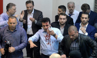 Makedonya Meclisi kana bulandı: 9 yaralı