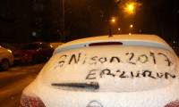 Erzurum'a lapa lapa kar yağdı