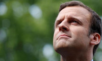 Fransa Macron'un e-postaları ile çalkalandı