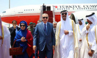 Katar Emiri, Erdoğan'ı havaalanında karşıladı