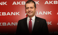 Akbank'ın ikinci çeyrek net karı beklentiyi aştı
