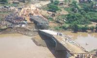 Çin malı köprü yıkıldı