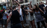 Katalan solcular İslam karşıtı gösteriyi engelledi