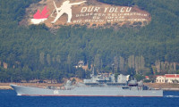 Rus askeri gemisi boğazdan geçti