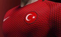Avrupa'da top koşturan Türk futbolcular