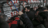 Yunanistan'da göstericiler Çalışma Bakanlığı binasını işgal etti