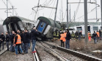 Milano'da tren kazası: 3 ölü