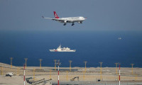 THY uçakları İstanbul Havalimanı'na teker koydu