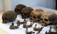 Alanya'da 100'ü aşkın insan iskeleti bulundu