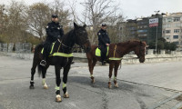 Taksim'de atlı polisler göreve başladı