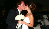Tarantino genç sevgilisiyle evlendi