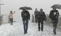 İstanbul'a ilk kar düştü