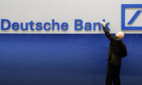 Deutsche Bank'ta sular durulmuyor