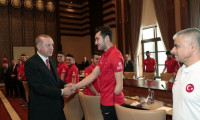 Erdoğan, Ampute Futbol Milli Takımı'nı kabul etti
