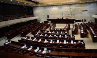 İsrail parlamentosu erken seçim için kendini fesh etti