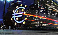 ECB faiz artışı için 6 ay daha bekleyecek