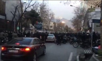 İran'da polis tarikat mensuplarıyla çatıştı