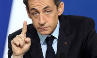 Sarkozy kendini savundu