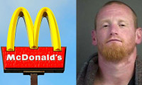 Siparişi reddedilince McDonald's logosuna saldırdı