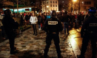 Fransız polisinden üniversiteye gece baskını