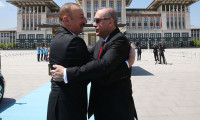 Erdoğan Azeri mevkidaşını resmi törenle karşıladı