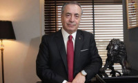Galatasaray Başkanı Cengiz trafik kazası geçirdi